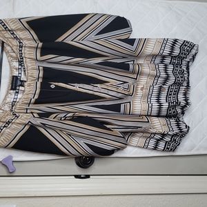 Ashley Stewart dress shirt. 22/24 gold black silver pattern